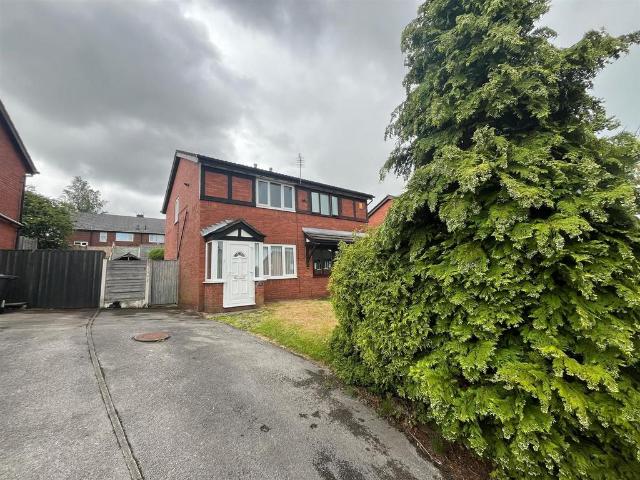 House for sale in Newtonmoor, Tameside