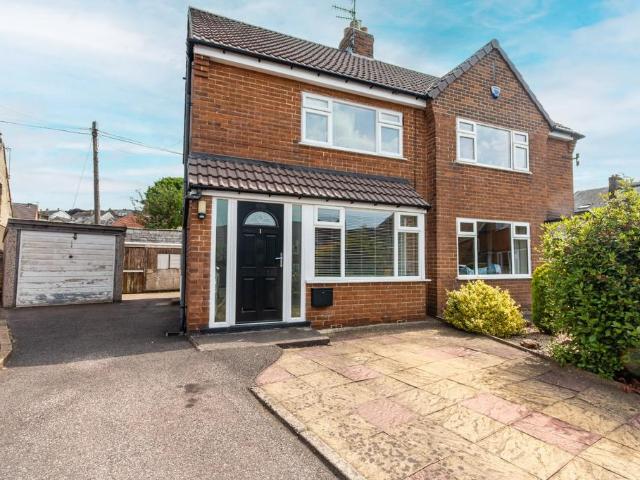 House for sale in Priestthorpe, Crossflatts