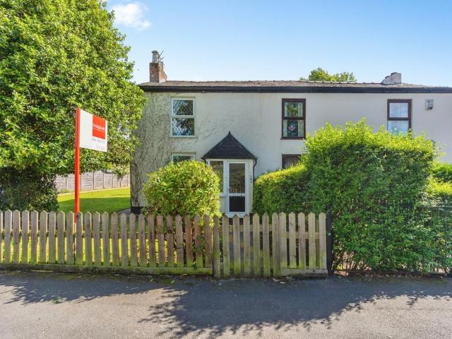 House for sale in Northern Moor, Manchester