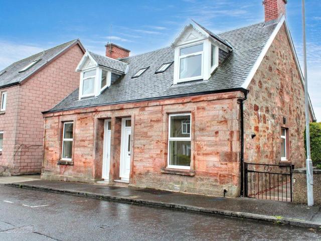 House for sale in Tillicoultry, Scotland