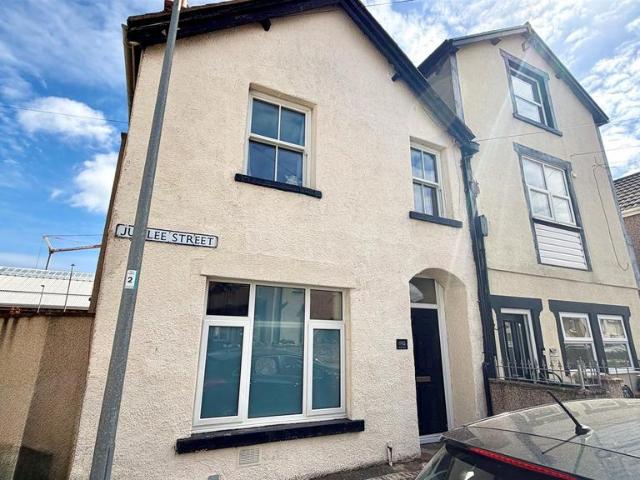 House for sale in Llandudno, Wales