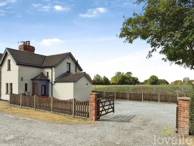 House for sale in Costhorpe, East Midlands