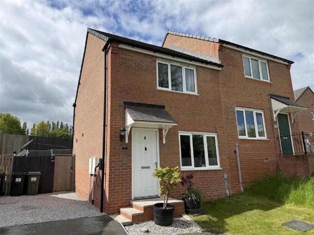 House for sale in Lower Hopton, Mirfield