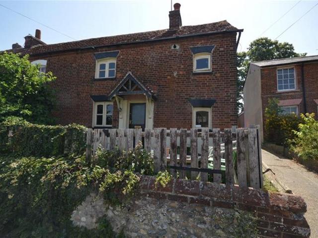 House for sale in Chipping Hill, Essex