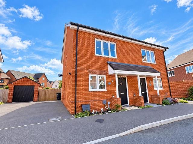 House for sale in Curbridge, Winchester