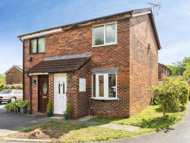 House for sale in Murdishaw, Halton