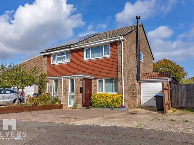 House for sale in Throop, Bournemouth