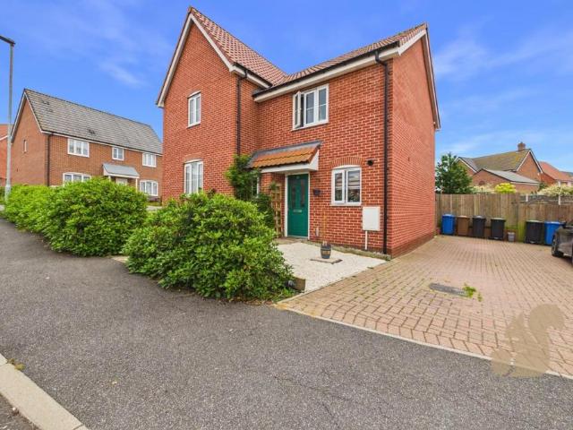 House for sale in Chelmondiston, Suffolk
