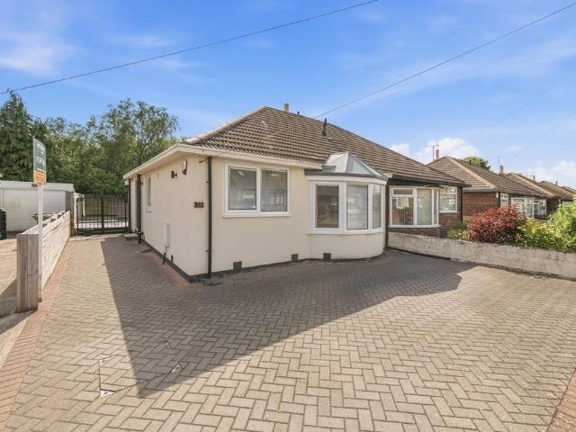 House for sale in Whitkirk, Austhorpe
