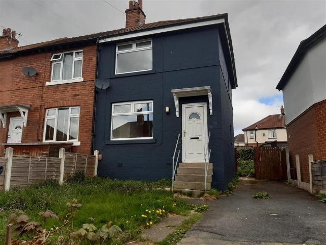 House for sale in Dewsbury, West Yorkshire