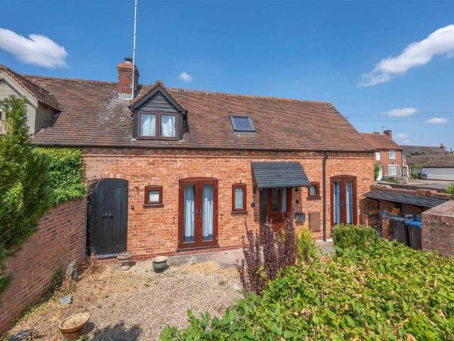 House for sale in Alderminster, Warwickshire