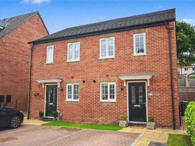 House for sale in Cookridge, West Yorkshire