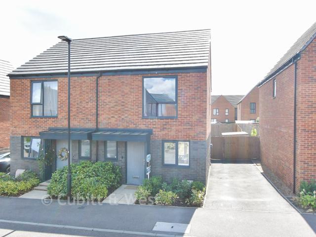 House for sale in Slaugham, Perryfields