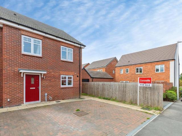 House for sale in Myton Park, Warwick