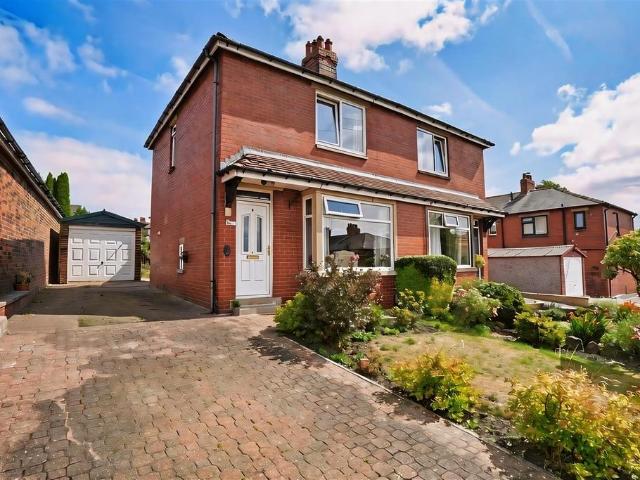 House for sale in Pye Nest, Sowerby Bridge