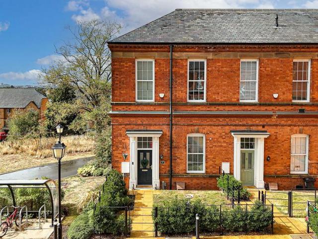House for sale in New Humberstone, Leicester