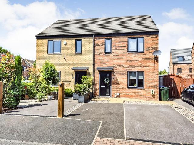 House for sale in Lakeside, South Yorkshire