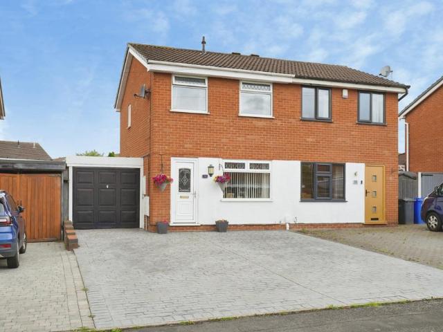 House for sale in Beamhurst, Staffordshire