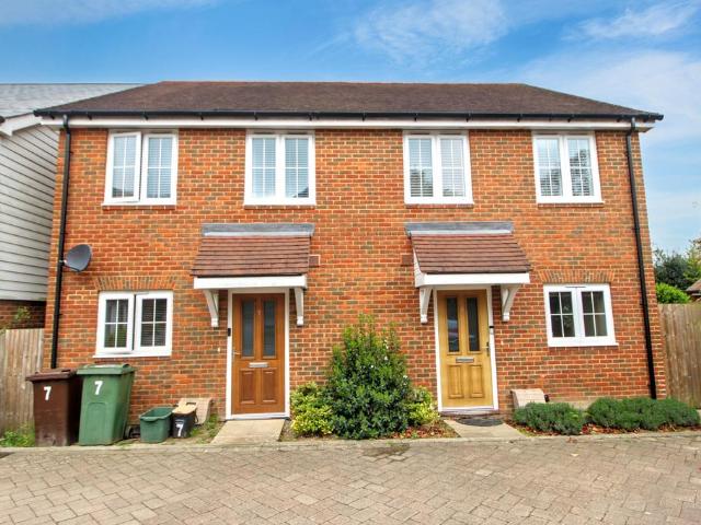 House for sale in Sandown Park, Kent
