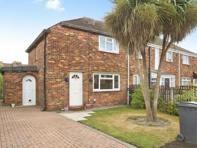 House for sale in Pudsey, West Yorkshire