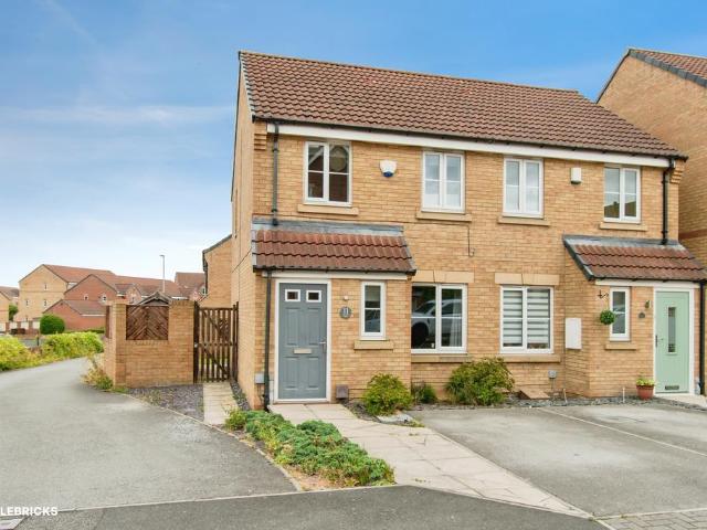 House for sale in Whitwood, West Yorkshire