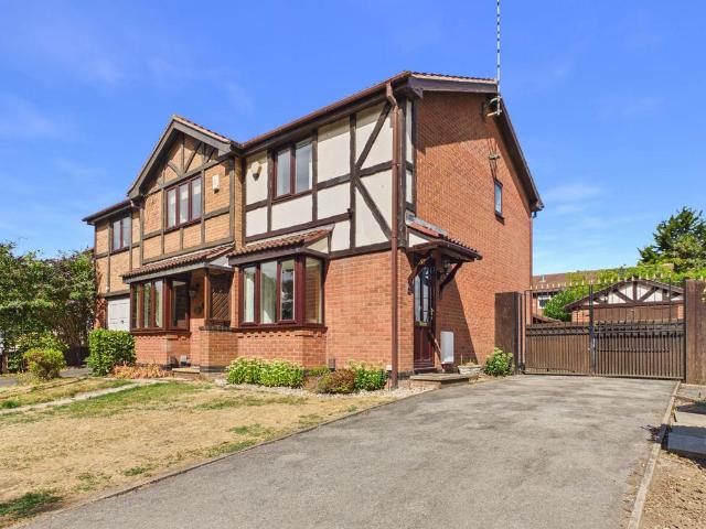 House for sale in Gedling, East Midlands