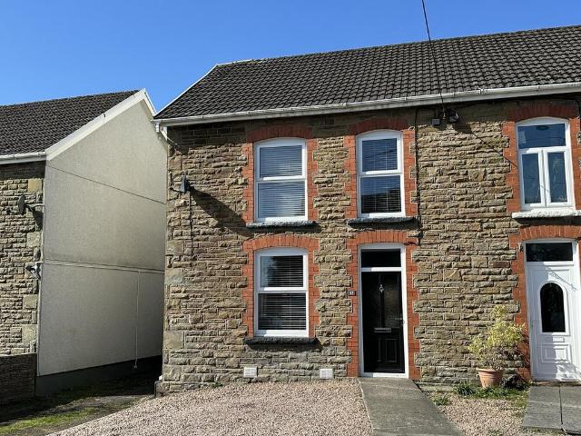 House for sale in Rhiwfawr, Cwmllynfell