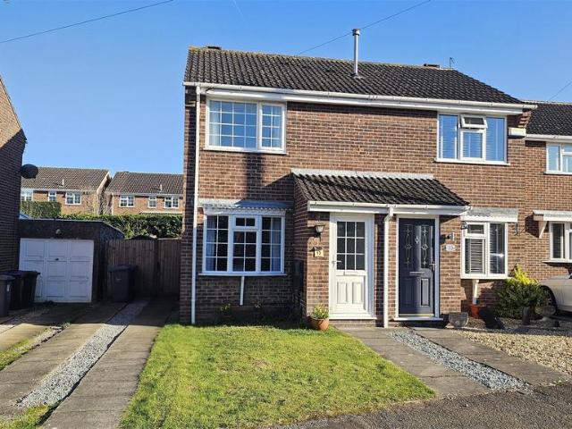 House for sale in Barton In Fabis, East Midlands