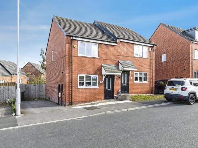 House for sale in Thorpe, West Yorkshire