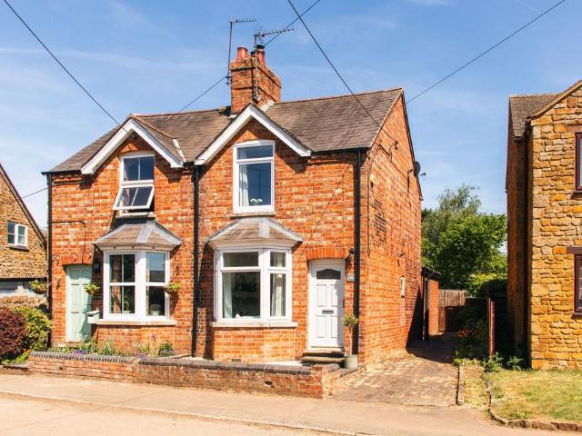 House for sale in Bourton, Evershot
