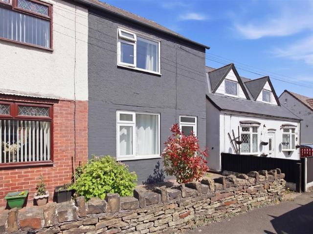 House for sale in Loundsley Green, East Midlands