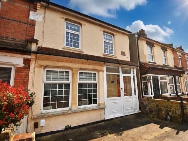 House for sale in North Shoebury, Alton Barnes