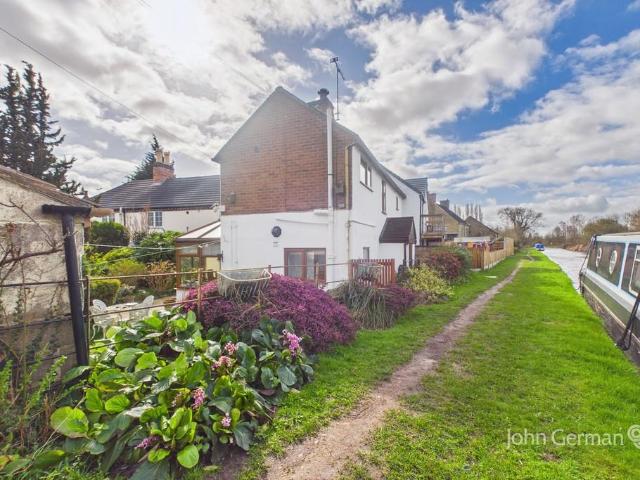 House for sale in Beamhurst, Staffordshire