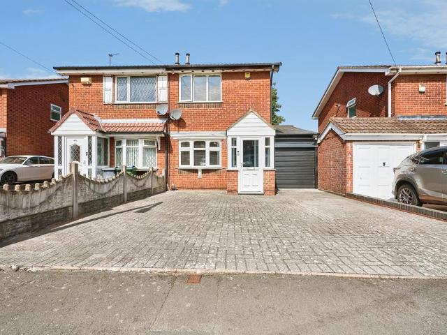 House for sale in Tividale, West Midlands