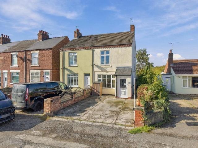 House for sale in Poolsbrook, Chesterfield