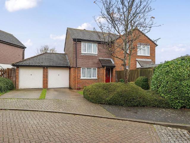 House for sale in Oad Street, Kent