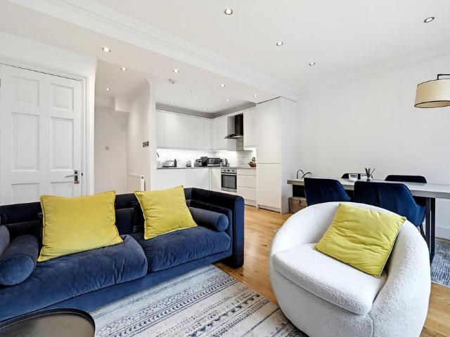 House for sale in London Borough of Ealing, Hanwell