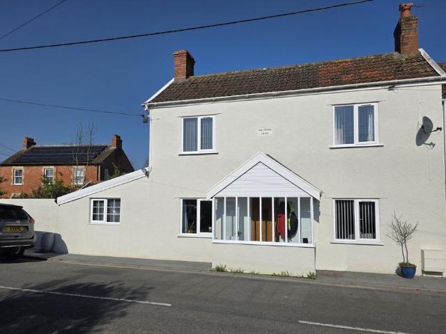 House for sale in East Brent, Somerset