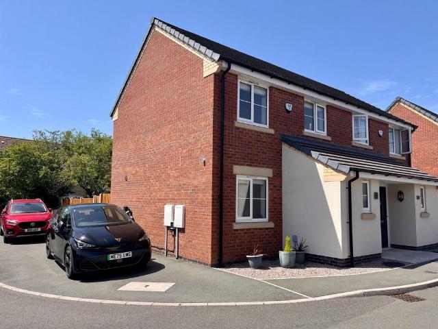 House for sale in Elmfield, Leicestershire