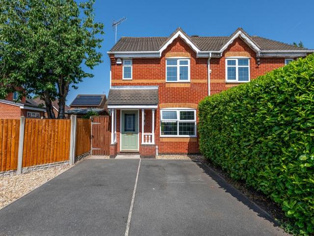 House for sale in Darlaston, West Midlands