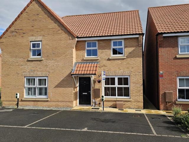House for sale in Barton In Fabis, East Midlands