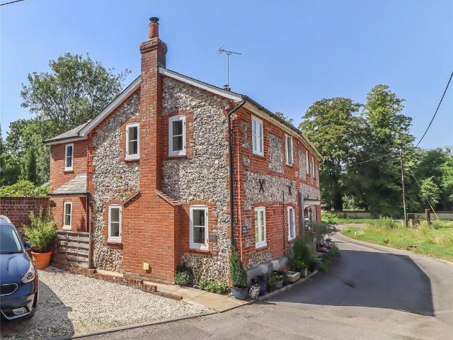 House for sale in Barton Stacey, Hampshire