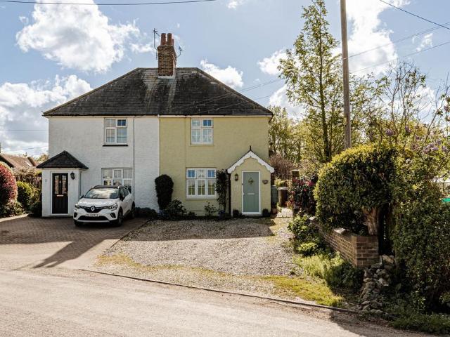 House for sale in Oad Street, Kent