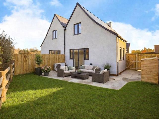House for sale in Cross In Hand, East Sussex