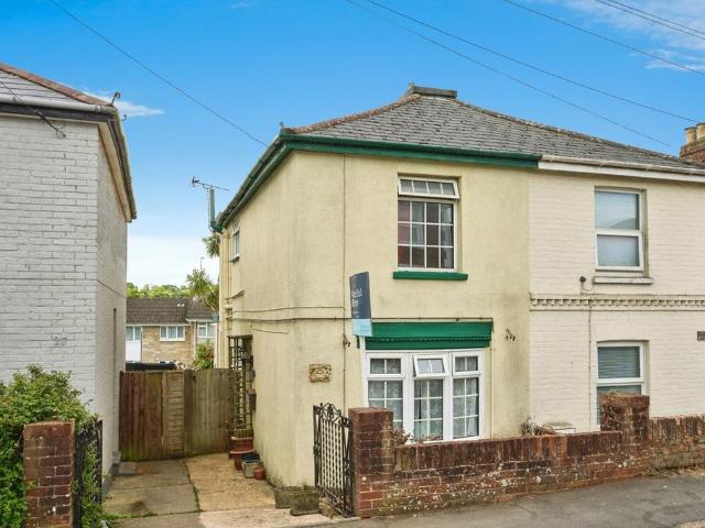 House for sale in Binstead, Ryde