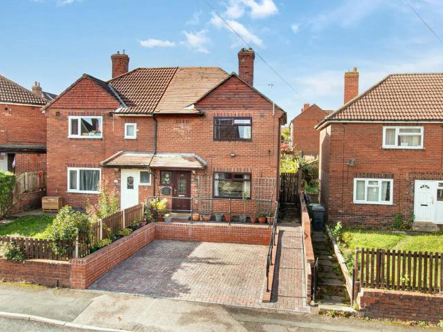 House for sale in Adwalton, Leeds