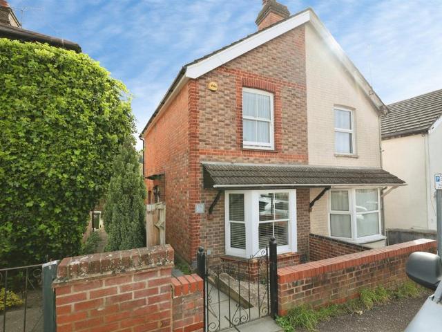 House for sale in Totteridge, Cressex