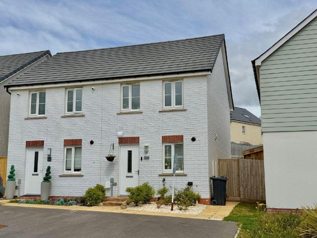 House for sale in Saltash, Cornwall
