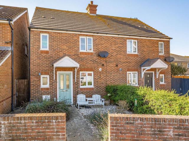 House for sale in Littlecote, West Sussex