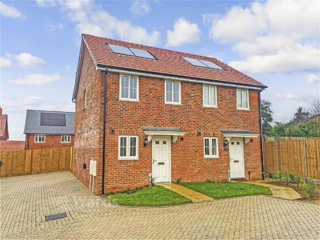 House for sale in Mill Hill, Ash